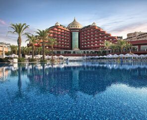 DELPHIN PALACE HOTEL