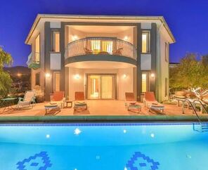 CITRUS HOTEL AND VILLA