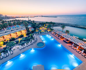 VUNI PALACE HOTEL