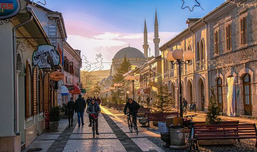 Balkan Rüyası Turu 7 Gece (Tüm Çevre Gezileri ve Akşam Yemekleri Dahil)