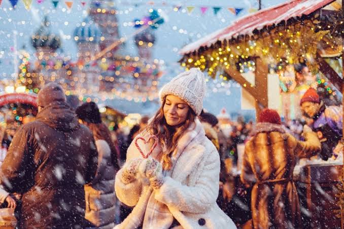Elegant Noel Pazarları AJet Hava Yolları ile 4 Gece (Extra Turlar Dahil)