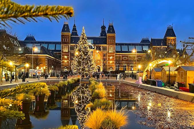 Dolu Dolu Amsterdam Turu Noel Pazarları Rotası 3 Gece