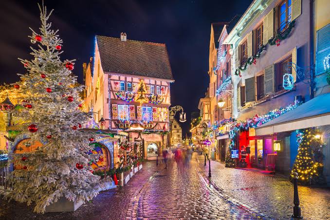 Comfort Alsace Fransa Almanya İsviçre Noel Pazarları Turu 3 Gece Ekstra Turlar Dahil