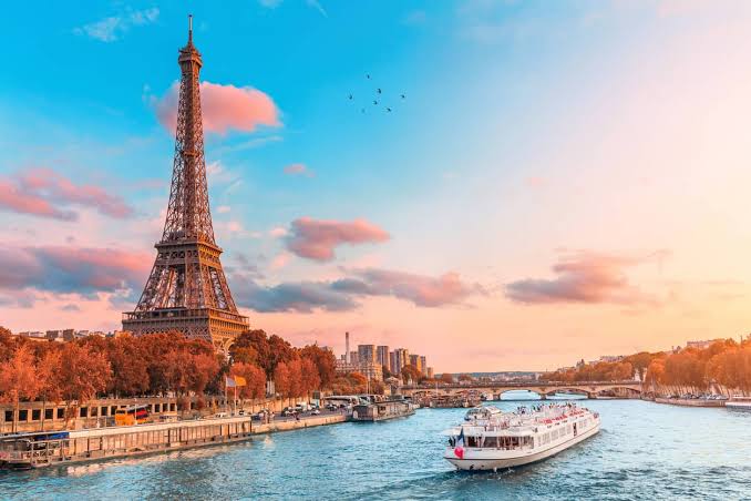 Ankara’dan Benelüks - Paris - Almanya Turu 7 Gece 8 Gün - AJET ile DUS-CGN